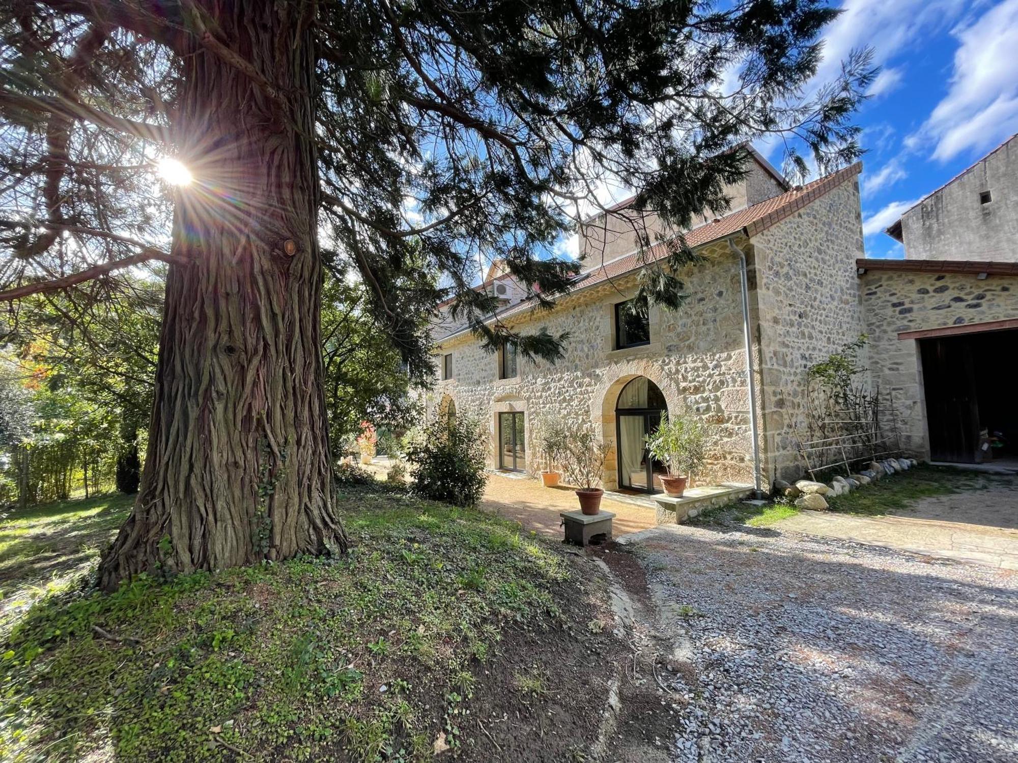 Villa Firmin Galimard - Gite Vals-les-Bains Kültér fotó